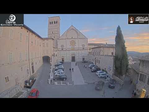 Piazza San Rufino at golden hour